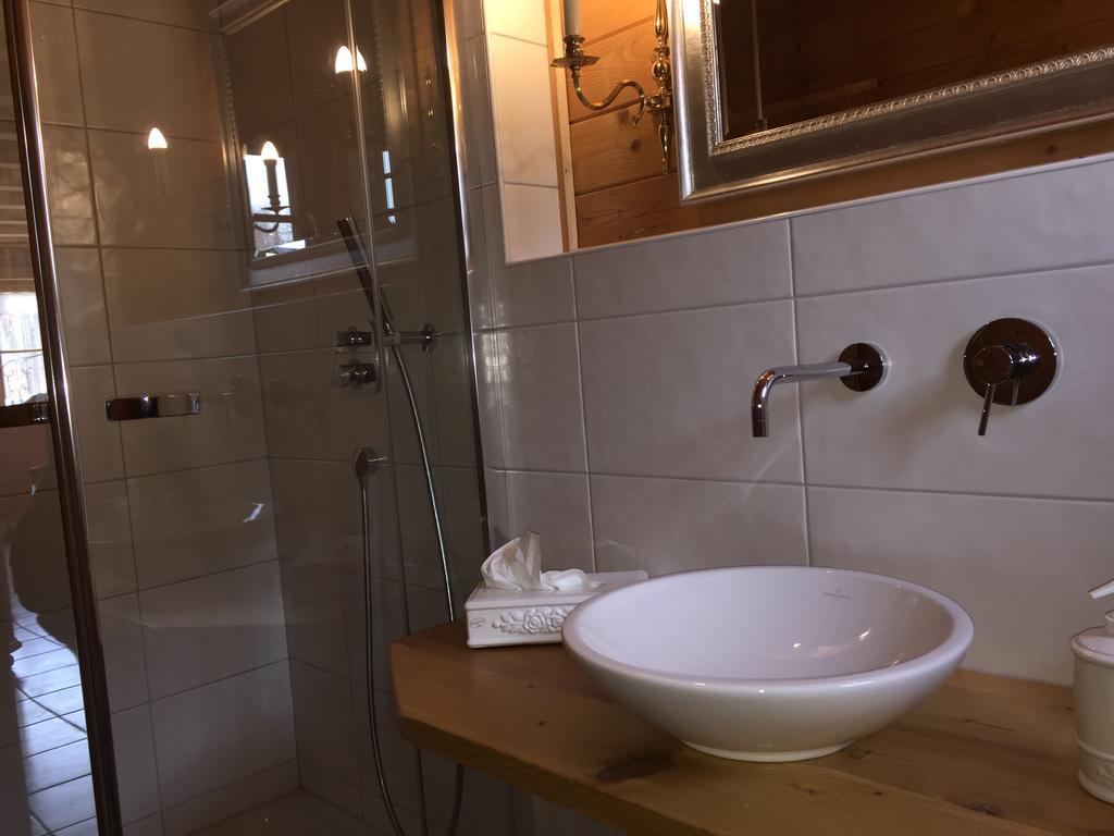 Ferienwohnung Romantik Im Roten Haus Fussen Ngoại thất bức ảnh